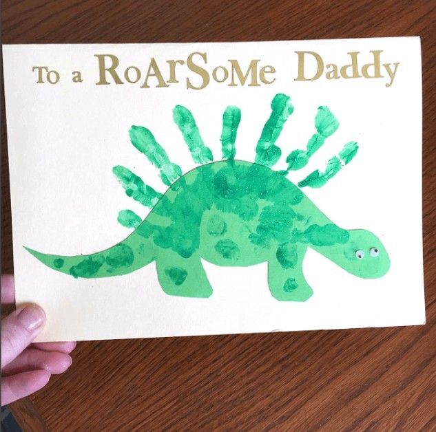 https://spaceshipsandlaserbeams.com/wp-content/uploads/2016/05/17-Handprint-Dinosaur-Father%E2%80%99s-Day-Card.png