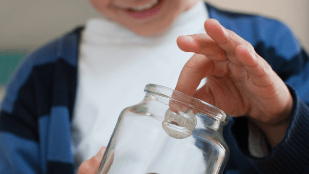 How to give pocket money
